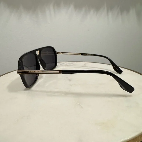 Marc Jacobs Black Sunglasses with Yellow Case - Picture 4 of 10